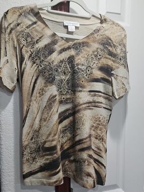 Christopher & Banks Taupe and Brown V-Neck Short Sleeve Top